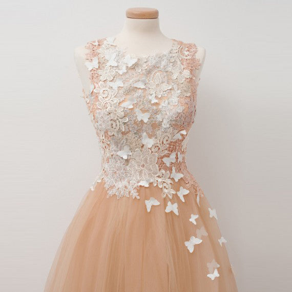 A Line Round Neck Tulle Long Prom Dress with Lace Appliques OKU29