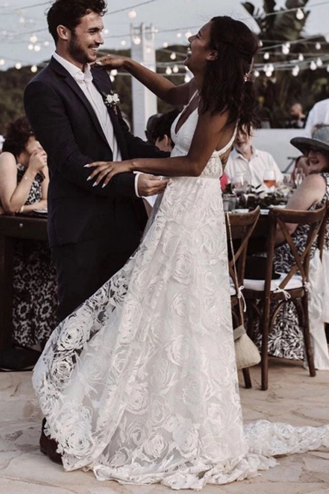 Sexy Beach Ivory Lace Wedding Dress With Slit Backless Boho Bridal Dress OKW55